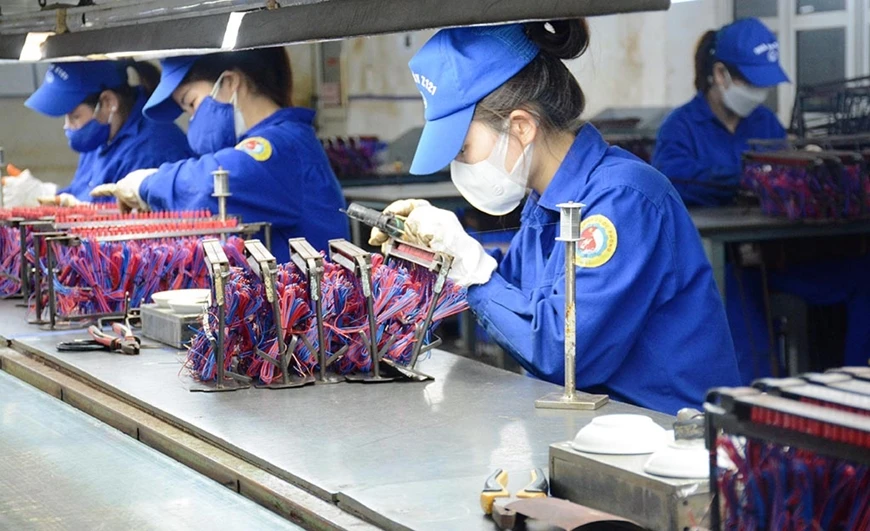 Nhà máy Z121 sản xuất pháo hoa BQP